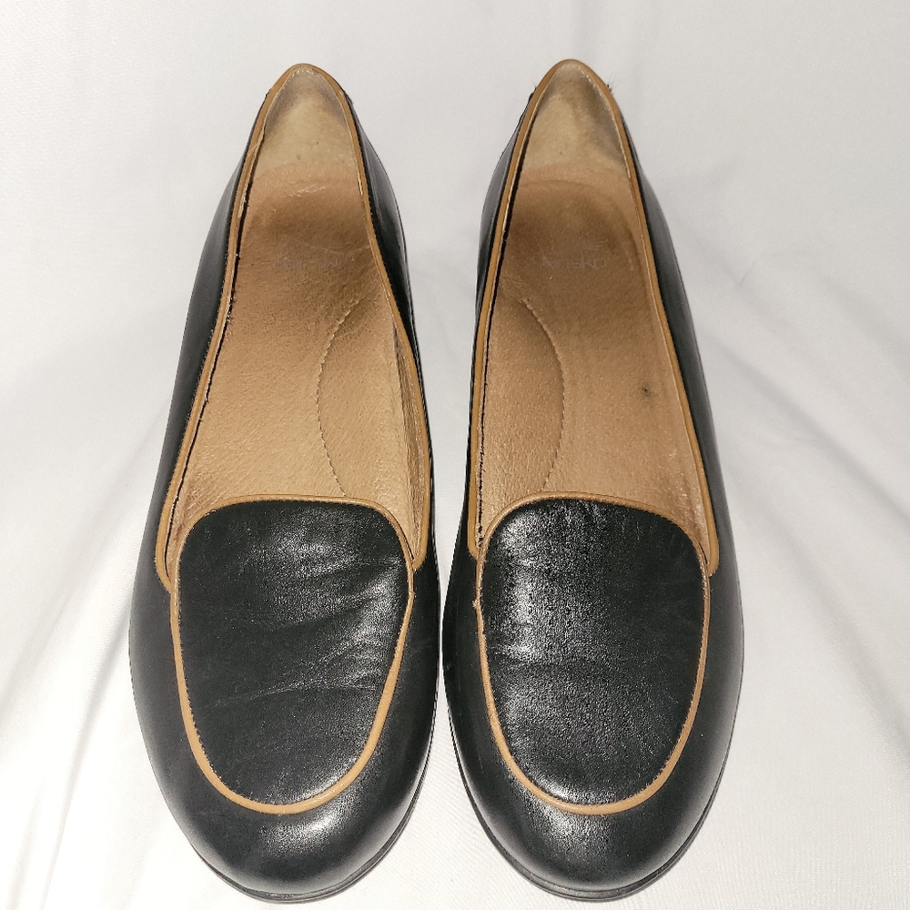 Dansko Natascia Black Leather Loafer Flats
